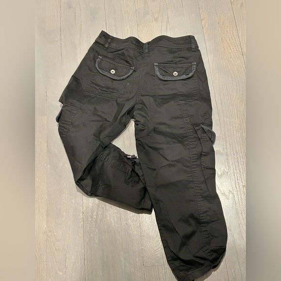 White House Black Market Black Cargo Pants Relaxed Fit - Picture 7 of 10